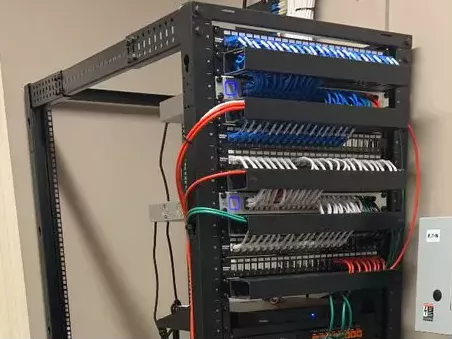 Private cloud servers installed in rack cabinet